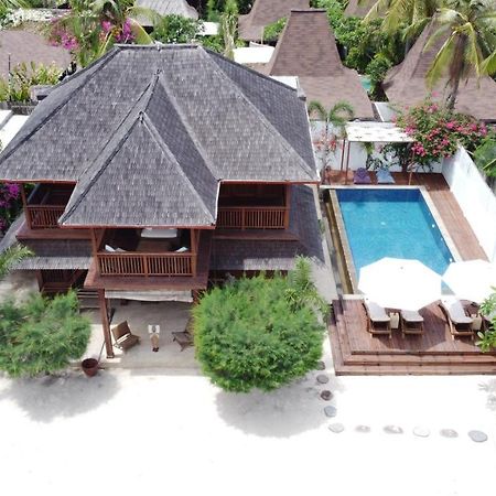 Villa Luna Sunset Beach Gili Trawangan Exterior photo